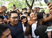 Ridwan Kamil Jadi Rebutan Selfie di KBT