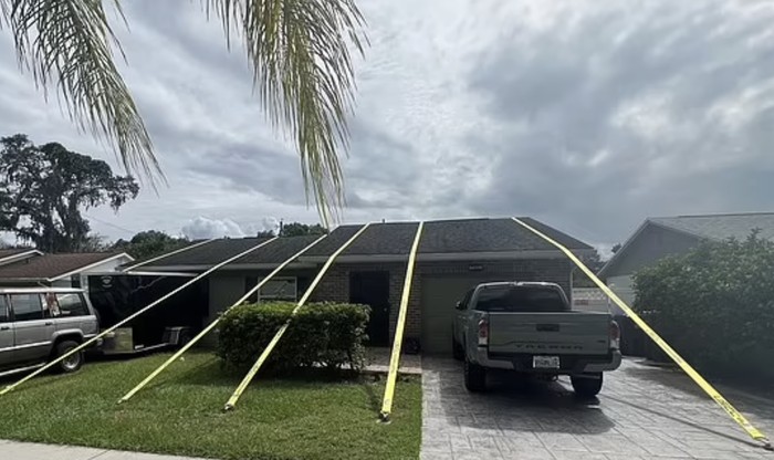 Viral rumah diikat