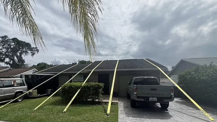 Viral rumah diikat