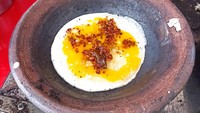 Di Salemba, Jakarta Pusat ada tempat makan Citra Surabi Asli Bandung. Menawarkan surabi dengan topping klasik dan kekinian dari harga Rp 15.000. Foto: Site Culinary/Visual