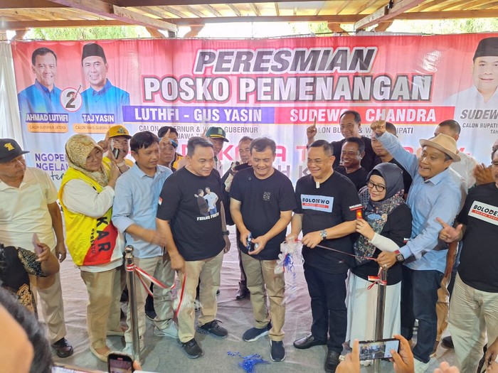 Ahmad Luthfi Resmikan Posko Pemenangan Pati