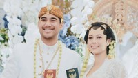 Keduanya memutuskan menikah setelah 7,5 tahun pacaran karena merasa sudah sama-sama mapan dalam segala hal. Foto: dok. Reddot Live Stream