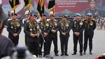 Potret Jokowi dan Prabowo Bersama Kapolri Saat Apel Operasi Mantap Brata