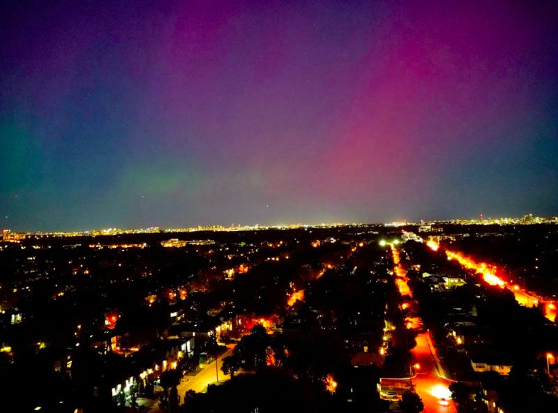 Aurora berwarna-warni terlihat di wilayah Amerika Serikat (AS) seperti Alabama dan California Utara, jauh di selatan daripada biasanya.