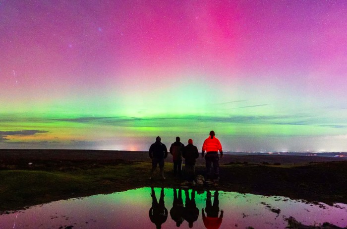 Aurora berwarna-warni terlihat di wilayah Amerika Serikat (AS) seperti Alabama dan California Utara, jauh di selatan daripada biasanya.