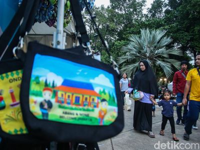 Berburu Produk UMKM di Lapangan Banteng