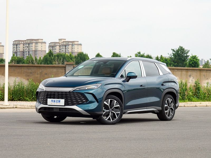 BYD Song L DM-i di China