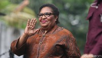 Pj Gubernur Papua Tengah Ribka Haluk juga menghadap Prabowo. 