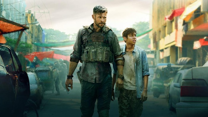 Adegan dalam film Extraction