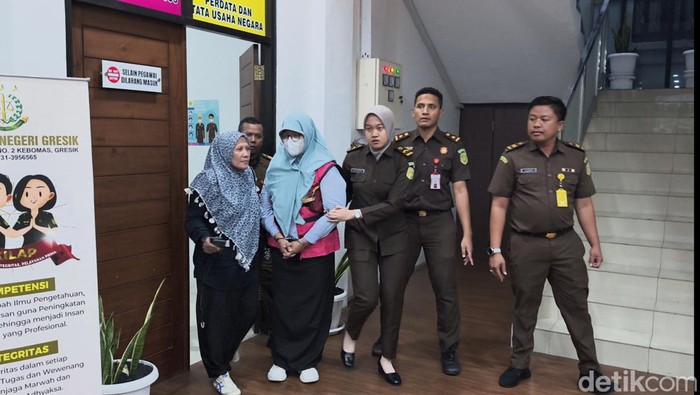 Fransiska Dyah Ayu Puspitasari, tersangka korupsi dana hibah UMKM di Gresik