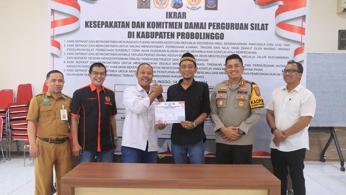 Ikrar damai perguruan silat di Probolinggo.