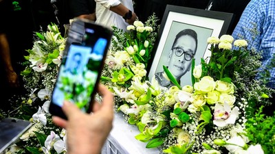 Jenazah Cagub Malut Benny Laos Disemayamkan di RSPAD