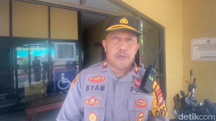 Kapolsek Turikale, Kompol S Syamsuddin.