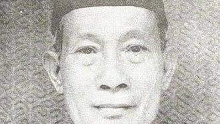 Ketua Kongres Pemuda II Soegondo  Djojopuspito.