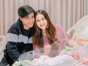 Kebahagiaan Addie MS dan Memes Dikaruniai Cucu dari Kevin Aprillio