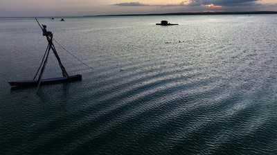 Melihat Cara Menangkap Ikan Ala Suku Buton