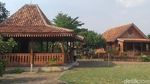Melihat Deretan Rumah Betawi di Setu Babakan
