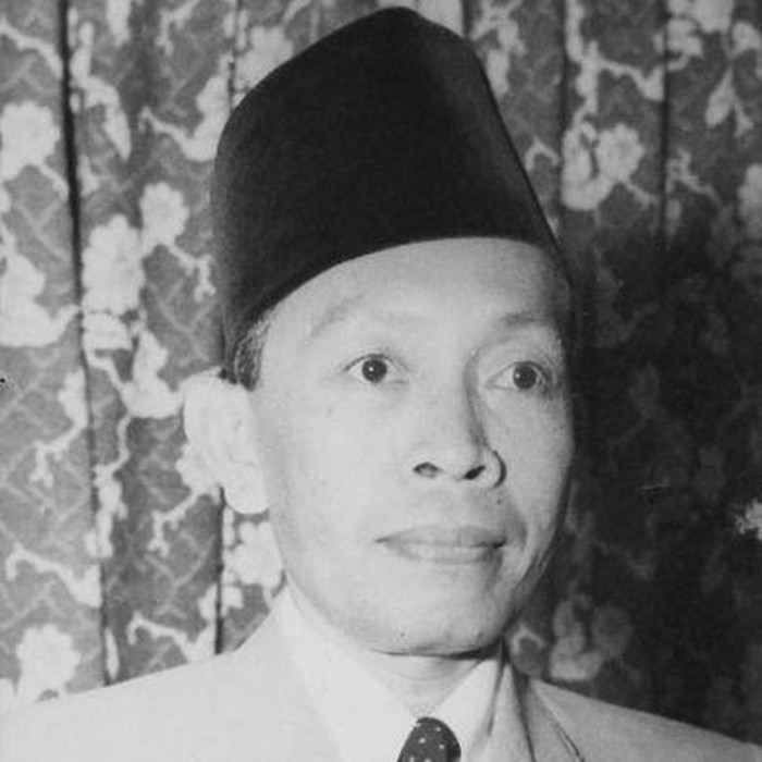 Mengenal Mr Assaat, presiden RI yang terlupakan.