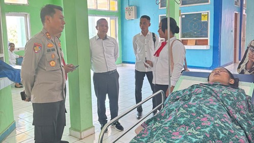 Mesya Chatelin Witak, siswi SMPN 1 Nubatukan, Lembata, NTT, yang disiram air keras dirawat intensif di rumah sakit, Senin (14/10/2024).