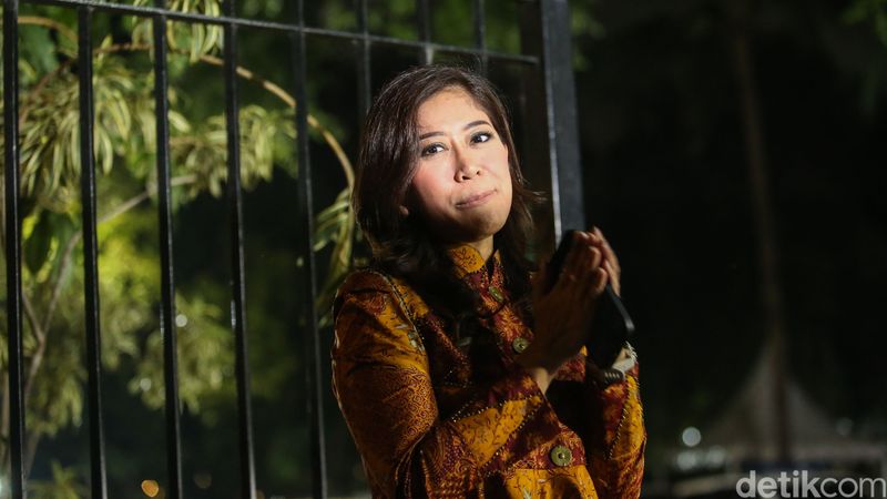 Meutya Hafid Sambangi Kediaman Prabowo Politikus Partai Golkar Meutya Hafid mendatangi rumah Prabowo di di Kertanegara, Jakarta Selatan, Senin (14/10/2024).