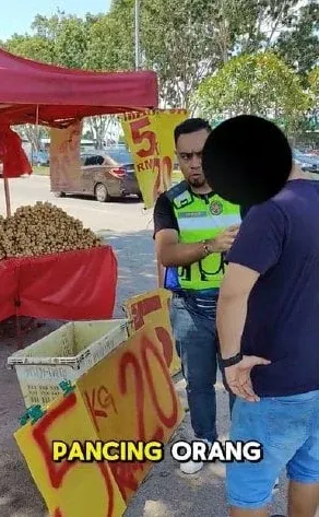 Pasang Harga Menjebak, Penjual Buah Ini Dimarahi Petugas Berwajib