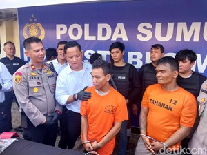 Pelaku Begal Bersajam di Medan Ditangkap saat Asyik Nonton Sepakbola