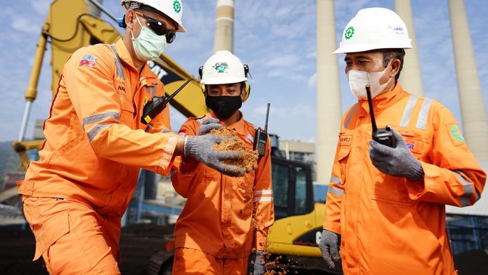 PLN Indonesia Power menjalankan program cofiring biomass atau substitusi energi primer Pembangkit Listrik Tenaga Uap (PLTU) dengan biomassa.