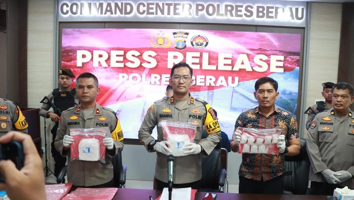 Polres Berau saat merilis kasus pengungkapan sabu 2,5 kg.