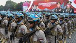 Potret Jokowi-Prabowo Naik Maung Cek Pasukan di Mako Brimob