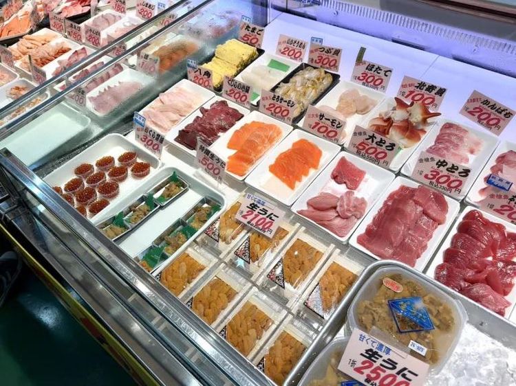 Potret Pasar Pelopor Kattedon, Rice Bowl Sashimi Khas Jepang