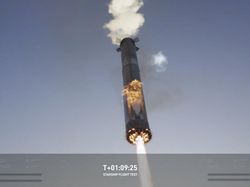 Potret SpaceX Tangkap Roket Terbesar dari Langit