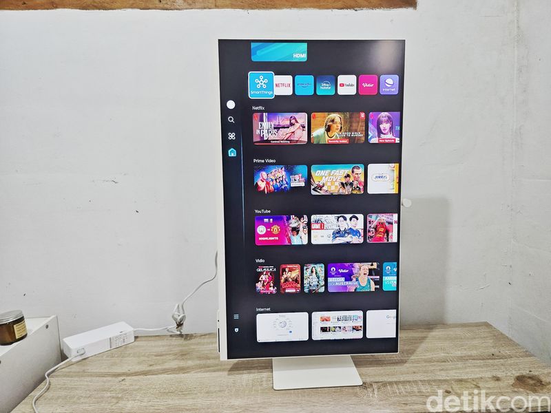 Samsung Smart Monitor M8