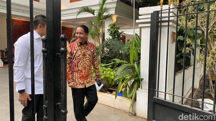 Sekjen Partai Solidaritas Indonesia (PSI) Raja Juli telah bertemu dengan presiden terpilih Prabowo Subianto (Firda/detikcom).