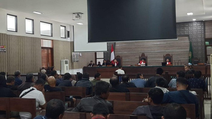 Sidang perdana penipuan investasi bodong madu klanceng di PN Kediri