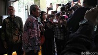 Sebelumnya, Alexander Marwata dilaporkan ke Polda Metro Jaya terkait pertemuannya dengan Eko Darmanto. Eko Darmanto dijerat KPK sebagai tersangka pada Desember 2023, sementara pertemuan dengan Alexander pada Maret 2023.