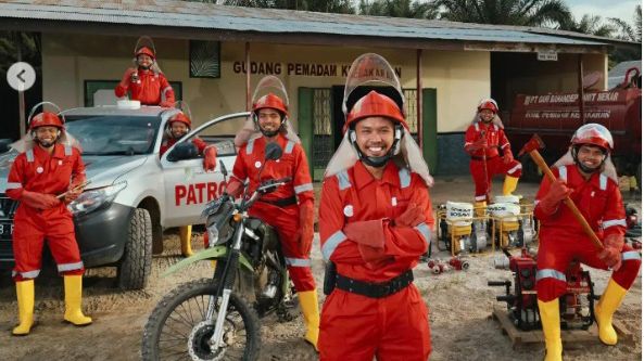 Atuan Tugas Kebakaran Hutan dan Lahan (Satgas Karhutla) PT Anugerah Agung Prima Abadi (AAPA) bersama Kelompok Tani Peduli Api (KTPA) dari desa-desa sekitar berkomitmen penuh mencegah dan menanggulangi Karhutla di wilayahnya. (instagram/TAPG)