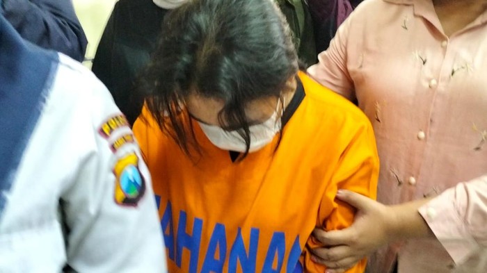 baby sitter di surabaya cekoki obat keras