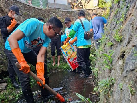 Calon Wali Kota Malang Wahyu Hidayat bersama calon Wakil Wali Kota Malang Ali Muthohirin