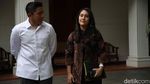 Gaya Dyah Roro-Isyana Saat Temui Prabowo