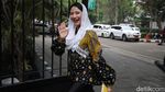 Gaya Dyah Roro-Isyana Saat Temui Prabowo