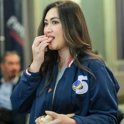 Banjir Kritik Komentar Tunjangan Rumah Dewan, Nafa Urbach: Guys Maafin Aku Ya