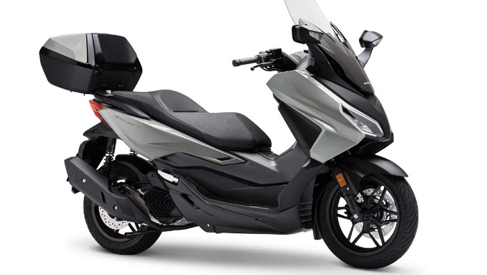 Honda Forza 125.