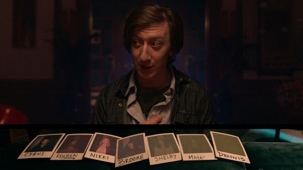 Cuplikan adegan dalam film It's What Inside (2024).