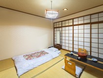 Ternyata Ini Alasan Orang Jepang Suka Tidur di Lantai Beralas Futon