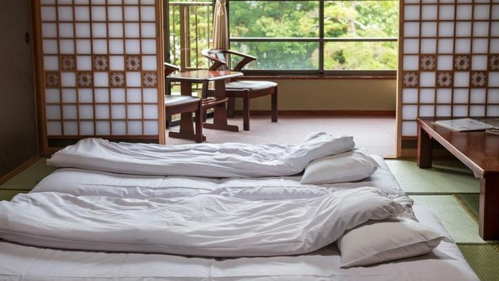 Kamar Tradisional Jepang dengan Futon