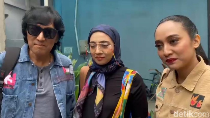 Keluarga Marissa Haque saat ditemui dikawasan Jakarta.