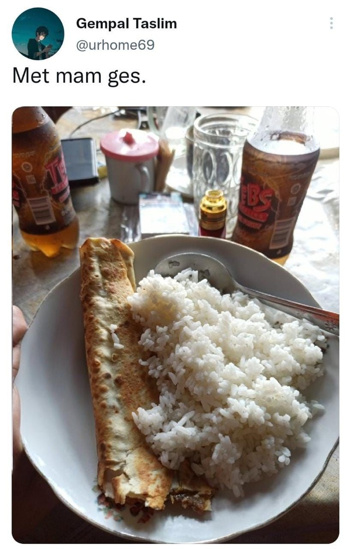 Kocak! 10 Makanan ala Barat yang Diadaptasi dengan Selera Lokal