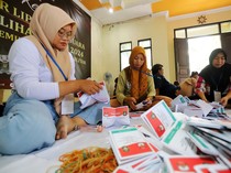KPU Kota Blitar Mulai Sortir dan Lipat Surat Suara Pilkada 2024