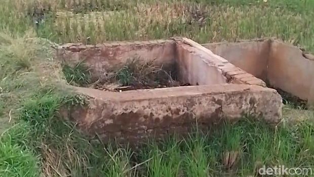 Mata air Cihanjuang di Desa Cihanjuang, Kecamatan Cimanggung, Kabupaten Sumedang