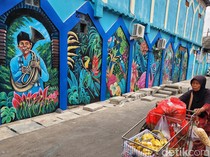 Mural Budaya Betawi Mejeng di Condet Jaktim